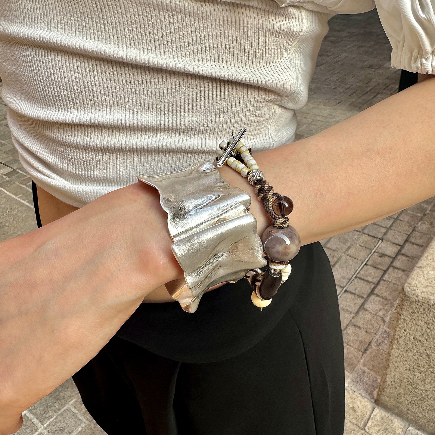 Forest Ring Agate Braided Bracelet wearing scale view