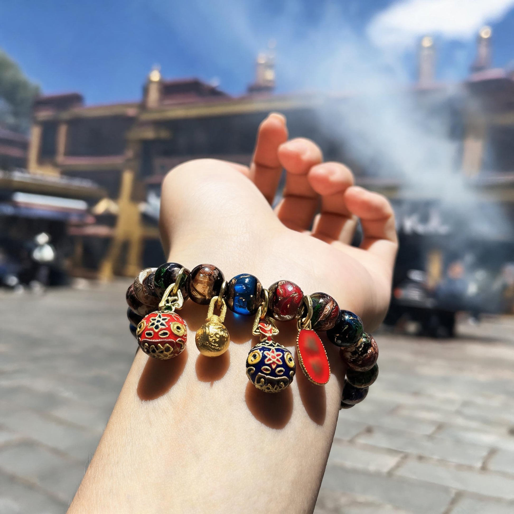 Zhaxi incense ash glazed bead bracelet wrist wearing