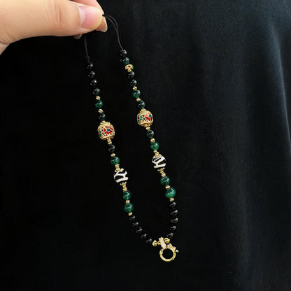 Design F dzi bead universal chain necklace display