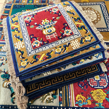 Handwoven Tibetan wool seat cushion detail view 2