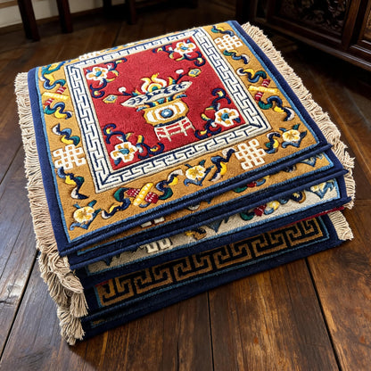Handwoven Tibetan wool seat cushion detail view 4
