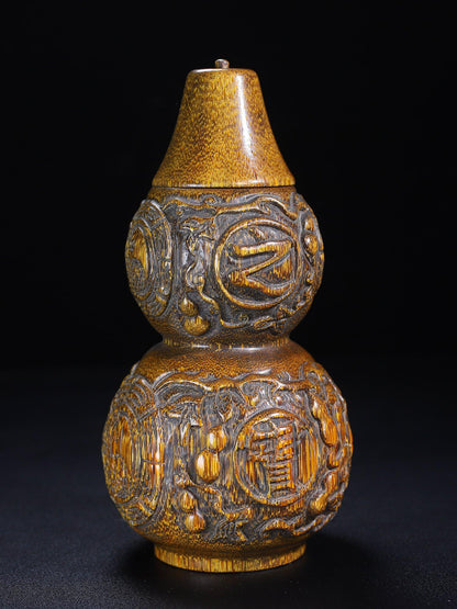 Tibetan vintage gourd ornament made of yak horn main view