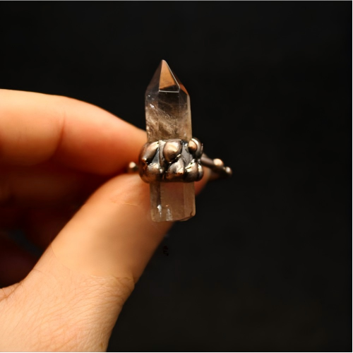 Himalayan crystal ring No 1 band detail