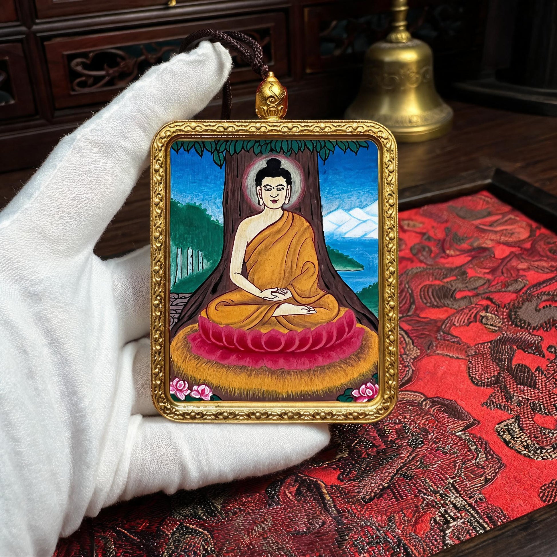 Shakyamuni Buddha hand-painted Thangka pendant white-glove collector inspection