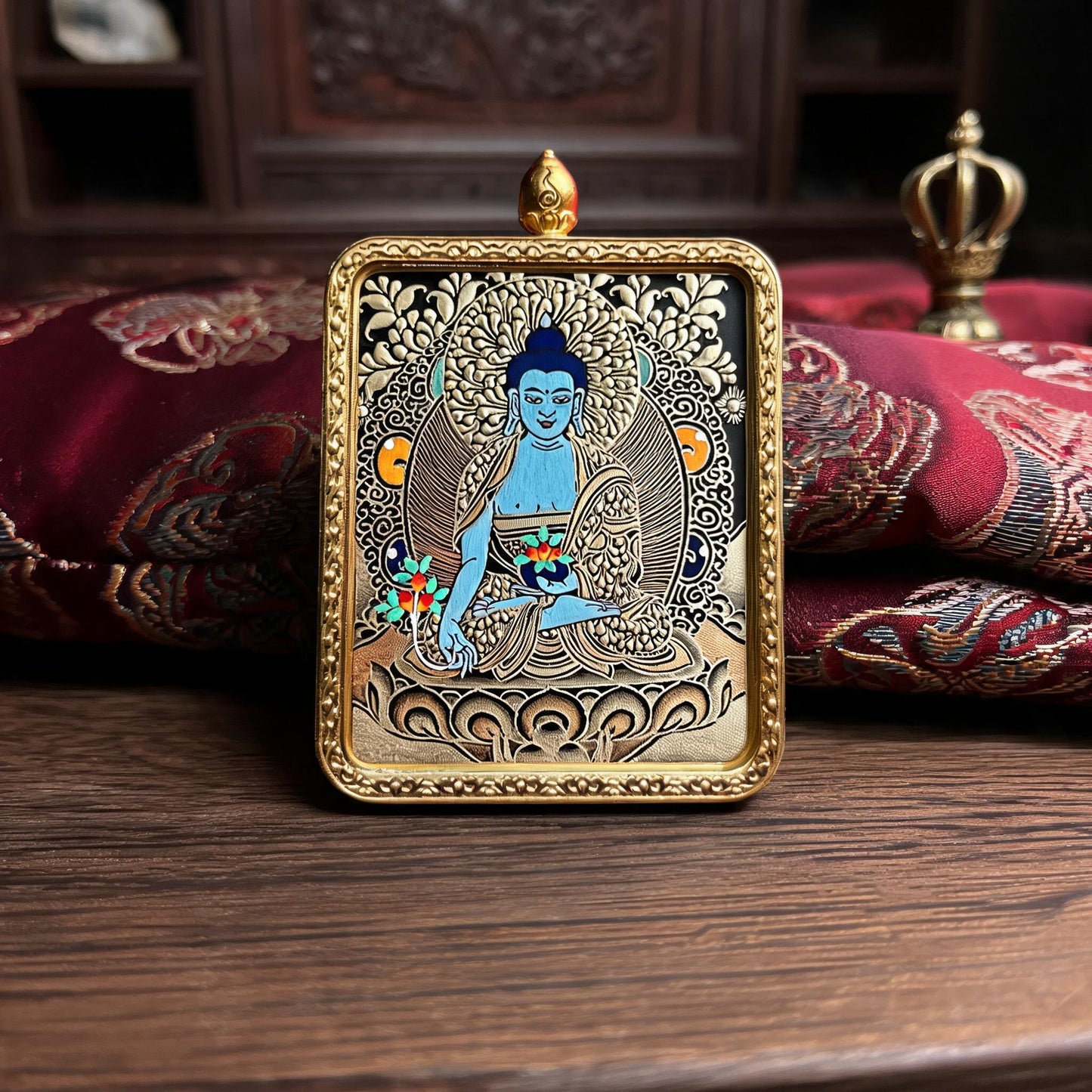 Medicine Buddha hand-painted Thangka pendant hand-painted macro detail