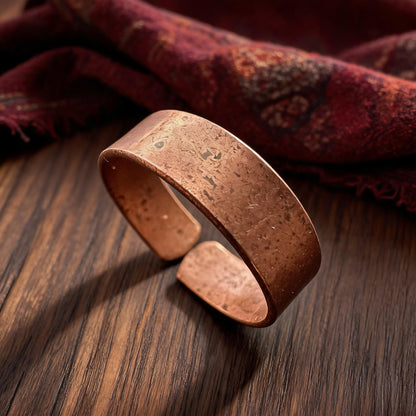 Hammered Copper Minimal Open Ring proportional wearing view