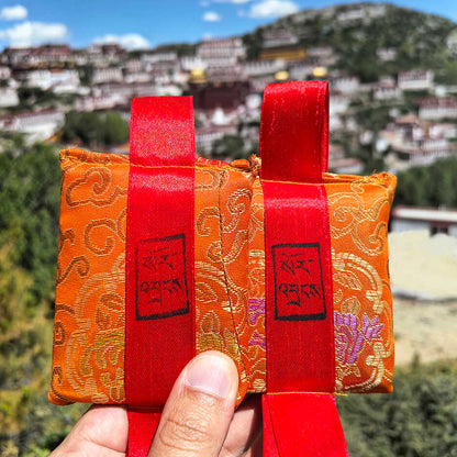 Tibetan brocade amulet - Mahapratisara - actual design reference