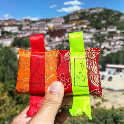 Tibetan brocade amulet - Hayagriva - actual design reference