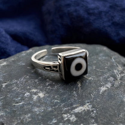 Handcrafted one-eyed Dzi S925 adjustable ring style 1 silver setting side view