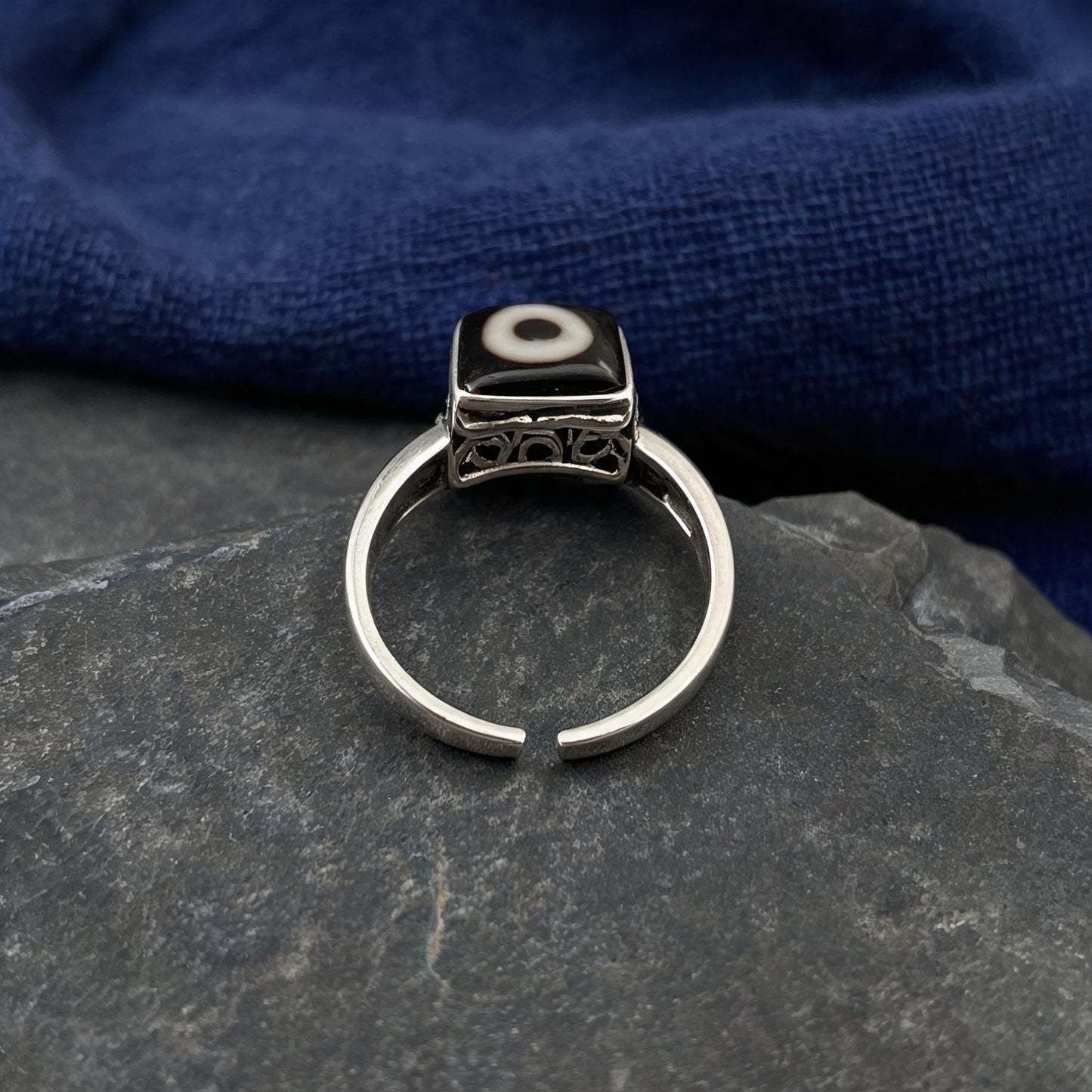 Handcrafted one-eyed Dzi S925 adjustable ring style 1 adjustable band view