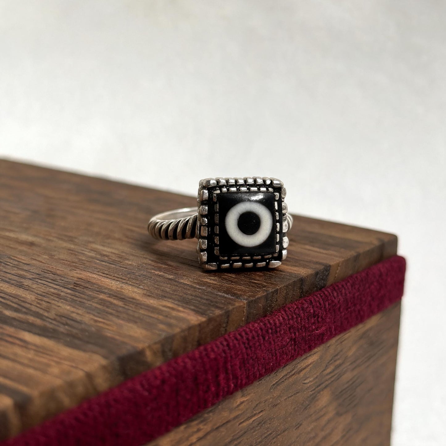 Handcrafted one-eyed Dzi S925 adjustable ring style 3 front view