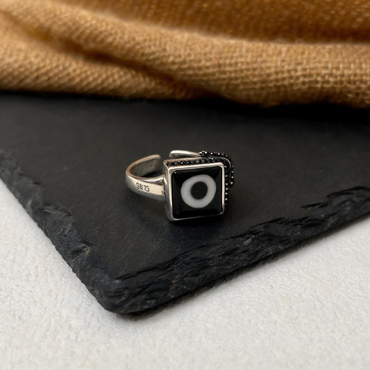 Handcrafted one-eyed Dzi S925 adjustable ring style 5 front view