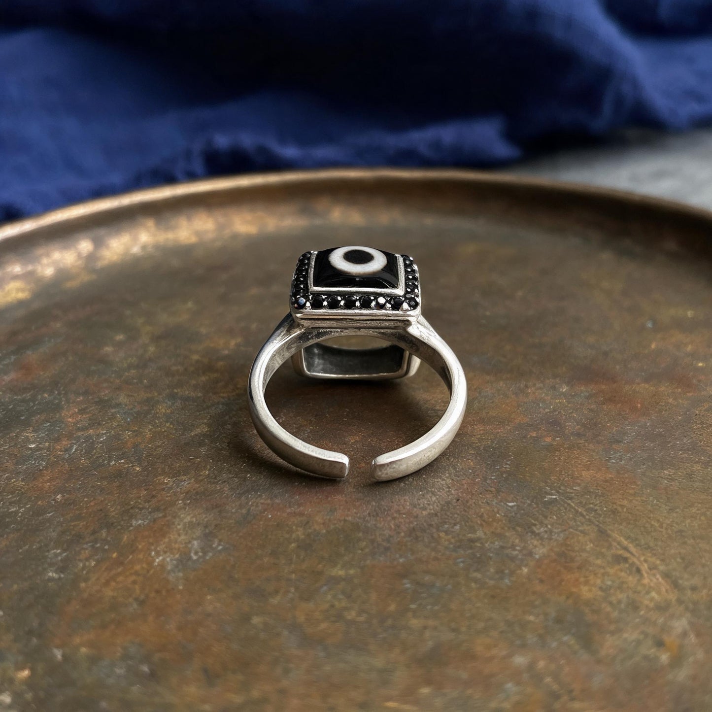 Handcrafted one-eyed Dzi S925 adjustable ring style 6 adjustable band view