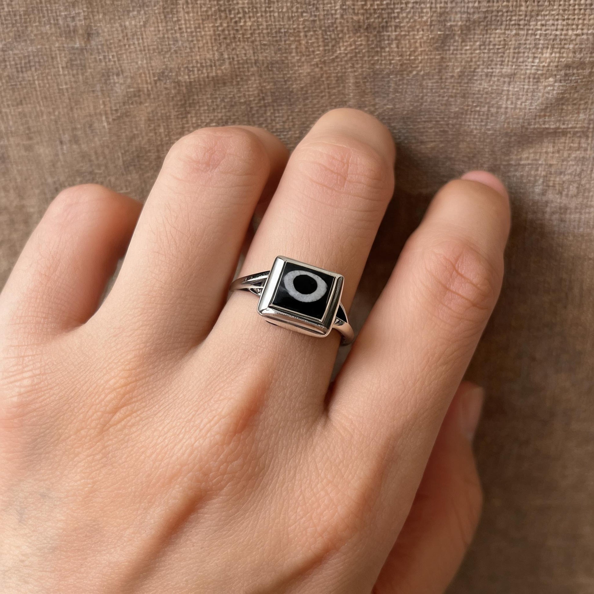 Handcrafted one-eyed Dzi S925 adjustable ring style 7 wearing scale view