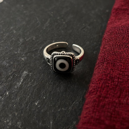 Handcrafted one-eyed Dzi S925 adjustable ring style 8 front view