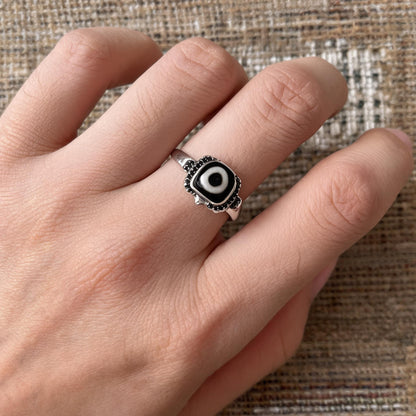 Handcrafted one-eyed Dzi S925 adjustable ring style 8 wearing scale view