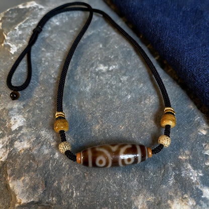 Handcrafted Three-Eye Agate & Bone Bead Necklace - handcraft detail