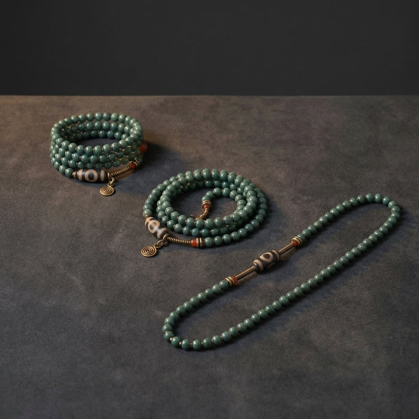 Potala Heritage one eye dzi bead display view