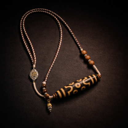 Handcrafted seven eye dzi bead agarwood necklace main view